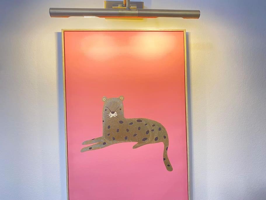 The Spotted Cat… London!アパートメント エクステリア 写真